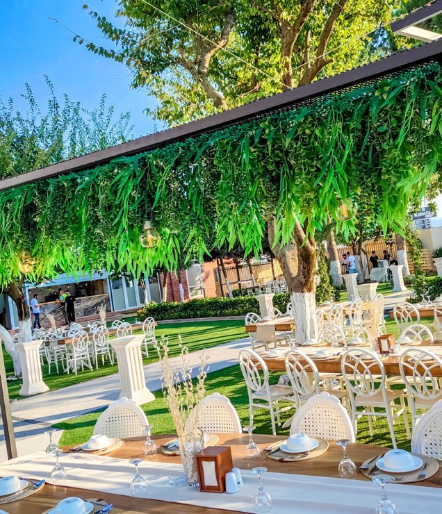 Kır Nikahı | Doğayla İç İçe Romantik Nikah Organizasyonu